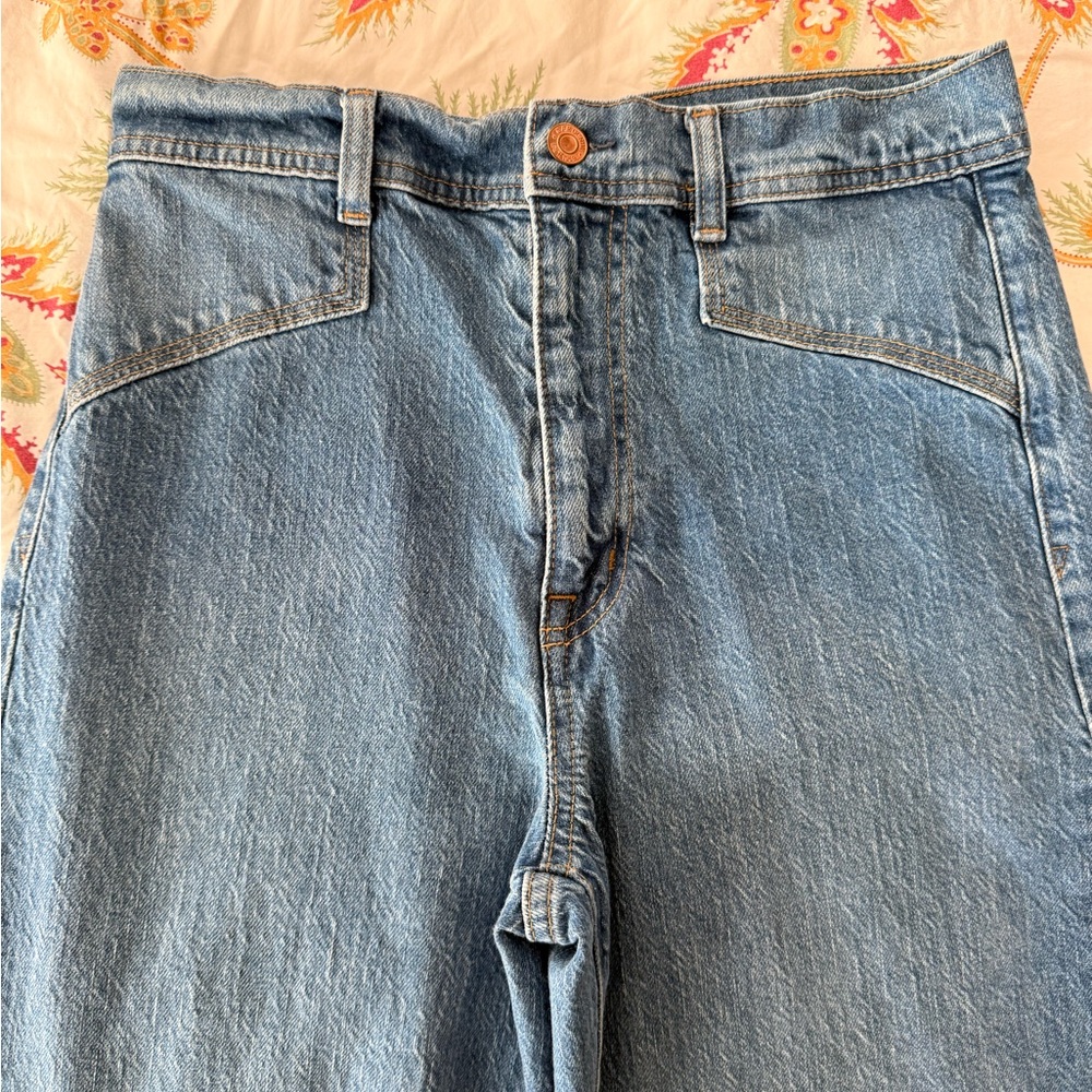 GAP Wide-Leg Sky High Jeans in Light Blue Denim